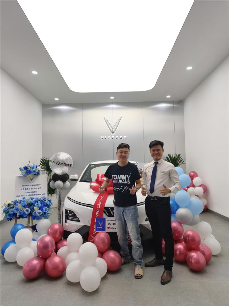 Giao xe cho Quý khách hàng