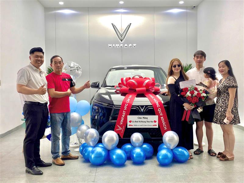 Giao xe cho Quý khách hàng